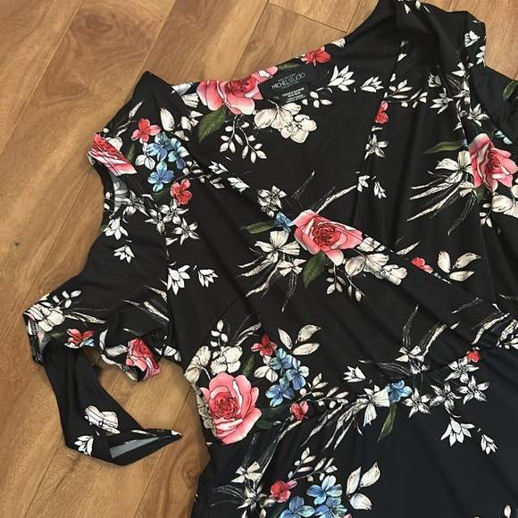 Michel Studio Floral Fit Flare Stretchy Surplice Top Slit Sleeve Dress Size 1X - Picture 5 of 9
